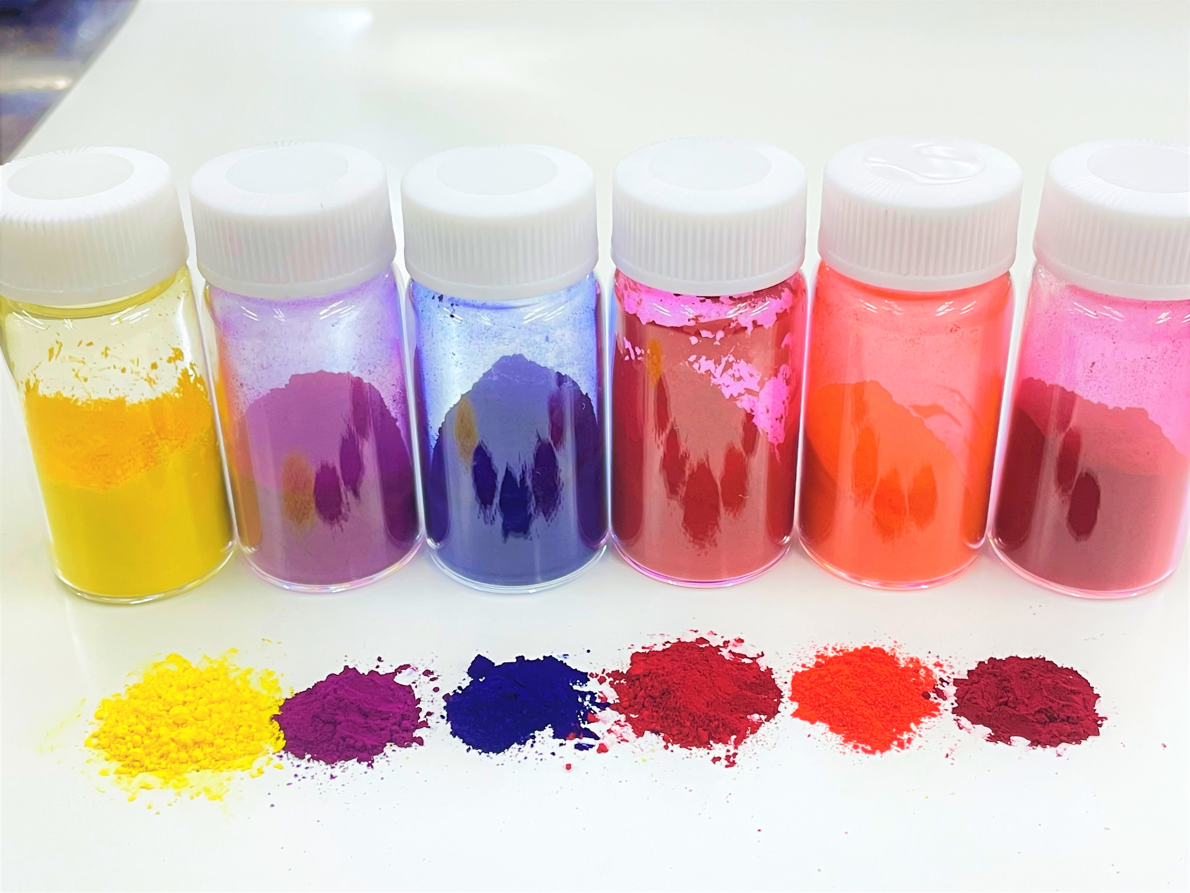 有機顔料（溶性アゾ顔料）