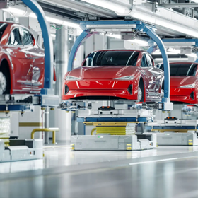 《自動車》生産性、品質、安全性をコネクタで改善【流体コネクタ】