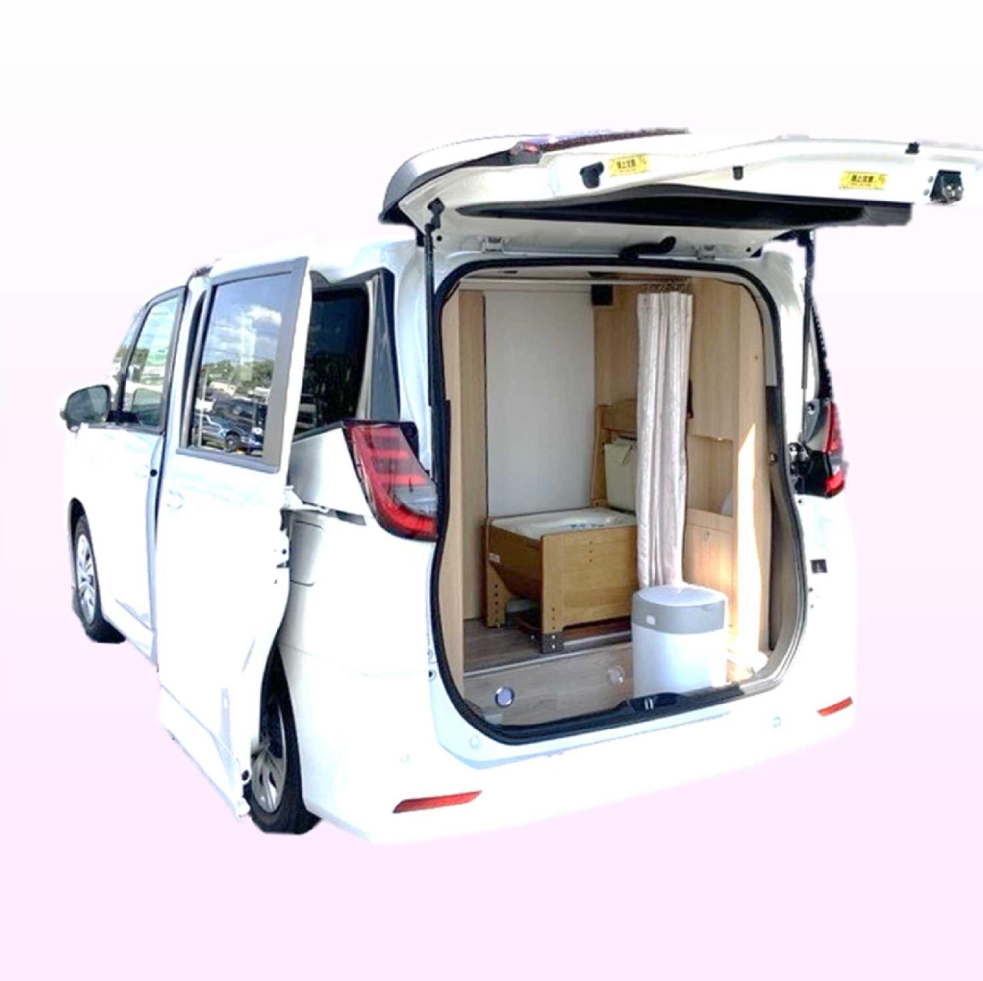 防災・災害時対応！　トイレカー『多機能車両サクラ』