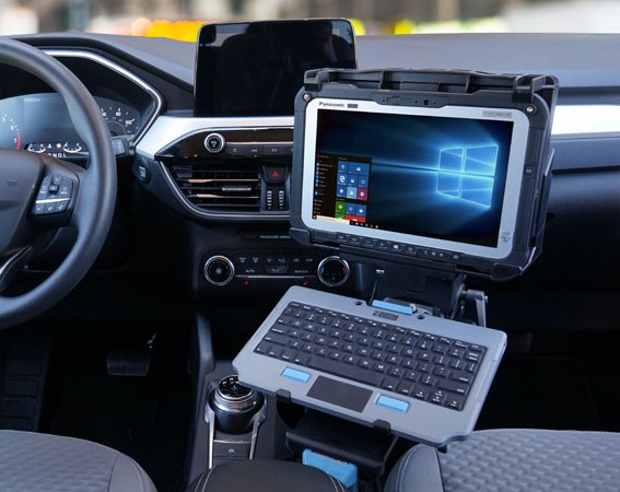 車載】消防車両やパトカーで採用！高信頼性タブレット端末固定器具