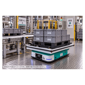 【AGV（無人搬送車）導入事例】コンベヤ設備と連動し自動移載