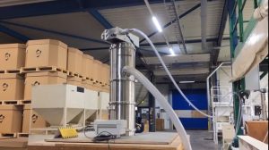 【農薬向け】バキュームコンベア(吸引式空気輸送装置)