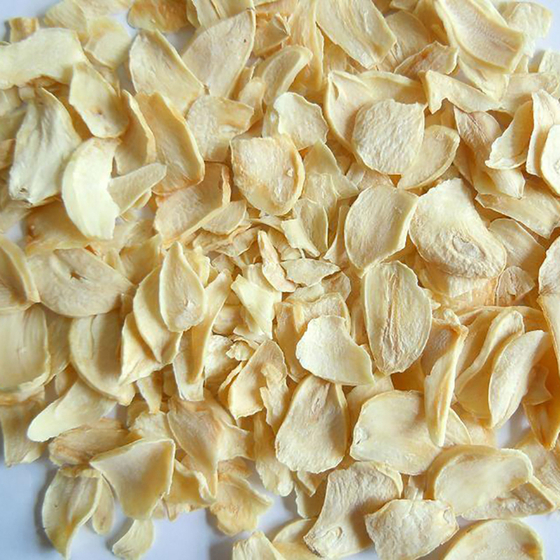 Dehydrated Garlic Flakes.jpg