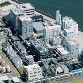 特殊材質や特殊構造にも対応。アジア初最新鋭プラント建設の実績