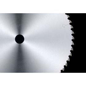 Diamond tipped saw blade