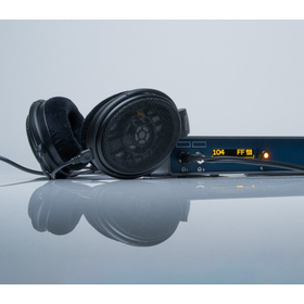 リスニングスタジオやシミュレーターのためのハイエンド再生ユニット