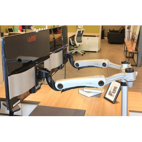 aceluxe-et-arm-b7-デュアルディスプレイマウント-デスク取付用.jpg