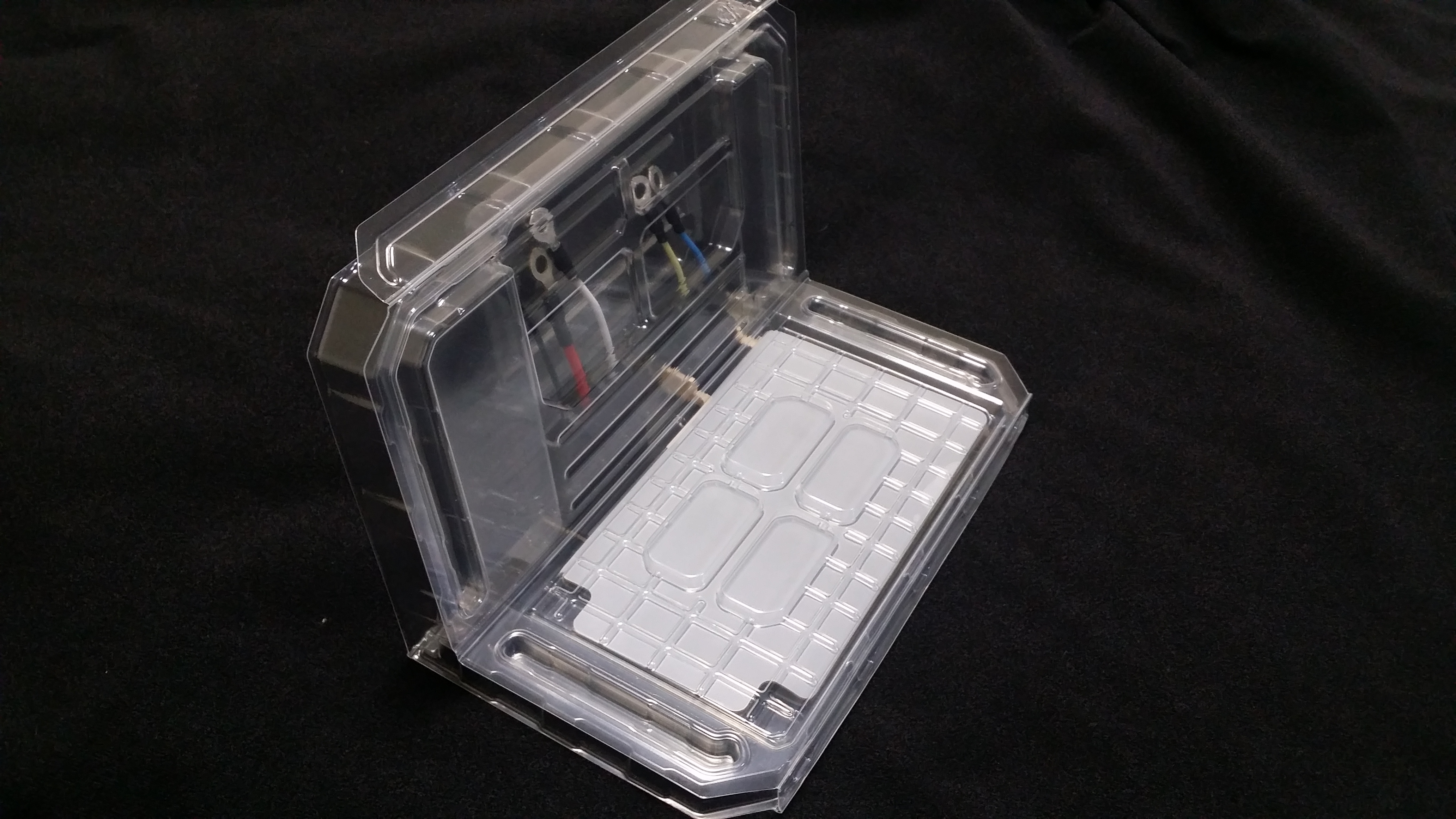 【ロボット向け】真空成形ソフトトレー