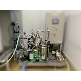 Automatic discharge centrifuge for concentrating microbial cells and recovering liquid in culture medium. product image