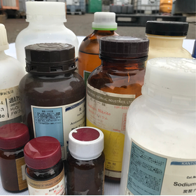 廃棄薬品、試験研究廃液の処理