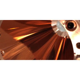 【建築向け】タフピッチ銅の光沢を活かす表面加工技術