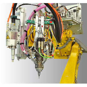 端子台ボックスの防水・防塵を省人化！シーリングロボットシステム