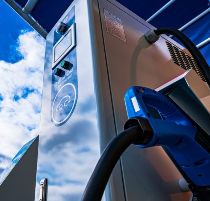 【物流向け】EV充電器 導入・工事・運用・保守