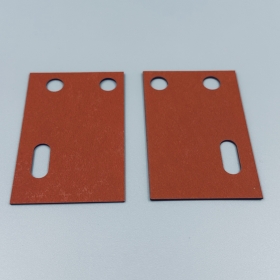 赤ファイバー（バルカナイズドファイバー）長穴部品の加工事例