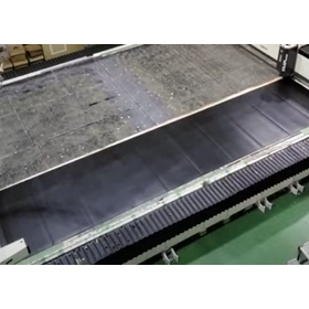 天然ゴム 加工事例｜大型のれん・スリット加工