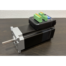 Built-in driver servo motor