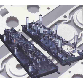 Mold manufacturing for automobiles