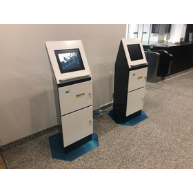 【導入実績　カスタムキオスク】データセンター向け入館受付端末
