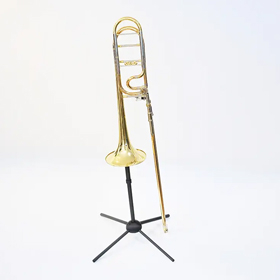 【製作事例】カーボン製金管楽器用スタンドを製作