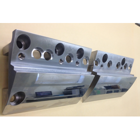 【新聞社向け】オフセット輪転機『折胴カバー』