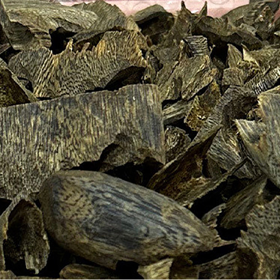 Kynam agarwood shavings.jpg