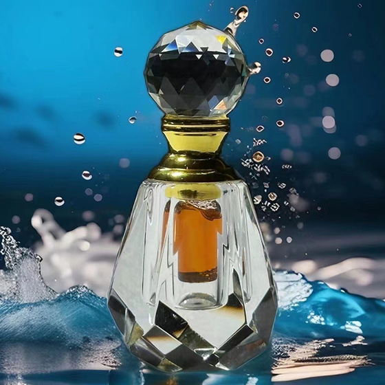 Kynam agarwood oil Hainan oud oil.jpg