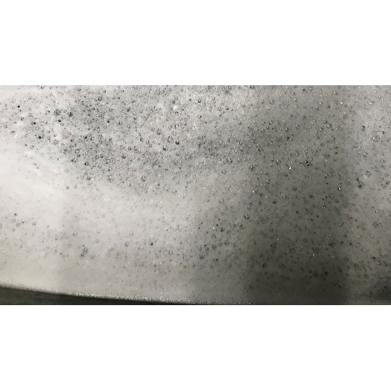 ?低発泡油剤と泡立ちにくい防錆液の併用 画像.jpg