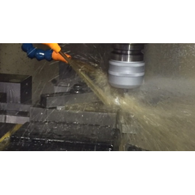 [Improvement Case] Developed a dedicated oil for non-water-soluble cutting oil, improving the working environment.