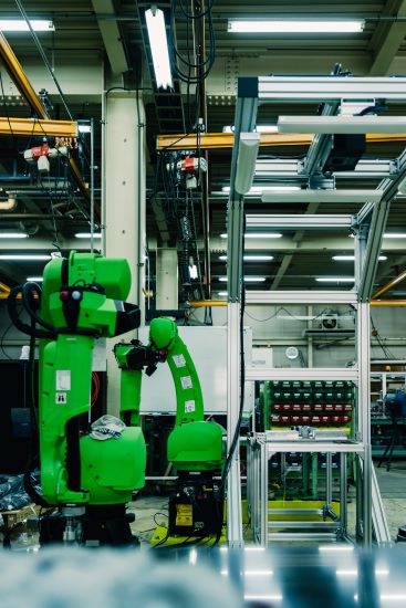 【自動車部品向け】産業用協働ロボットパレタイザー