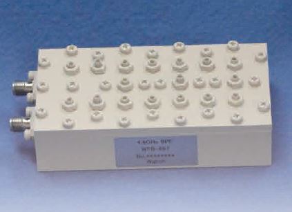 Cバンド群遅延補正バンドパスフィルタ(BPF)