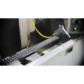 長尺ラックギヤ加工（最大2000mm対応）