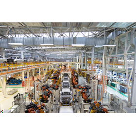 自動車生産ラインの汎用化・省スペース化｜独自の搬送装置と治具