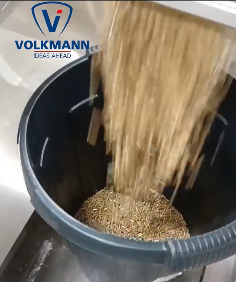 細長い固形物を壊さず空気輸送！Volkmannバキュームコンベア