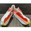 Thick-soled running shoes water jet cutting