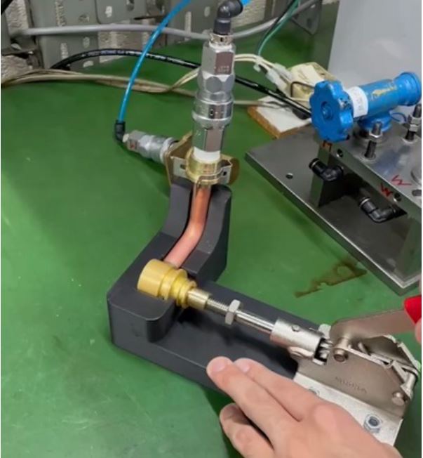 【高硬度樹脂3Dプリンターでの作成事例】オーダーメイド治具