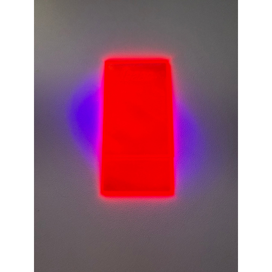 カラープレート_Lumicolor Red_BL照射_0.02%.jpg