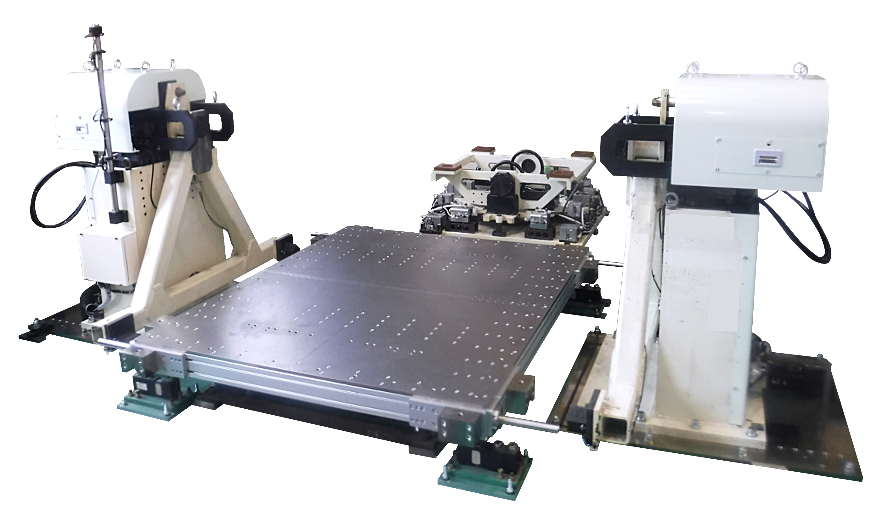 【自動車向け】小型重心高慣性モーメント測定受託試験