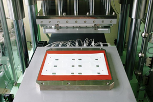 真空ラミネート加工サービス