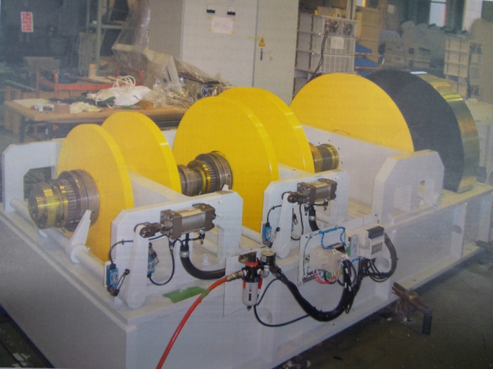 シャシダイナモ装置