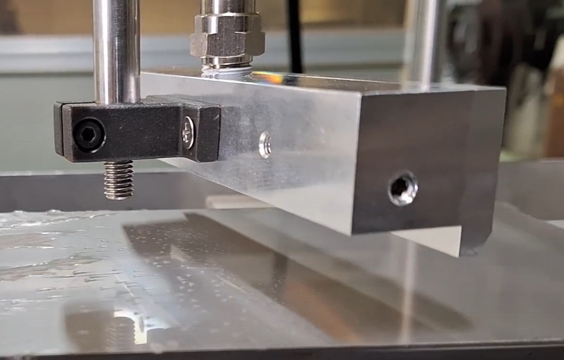 エアノズル『Hayate』に水滴除去、水切りはお任せください！