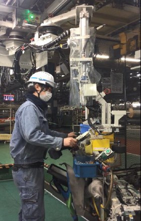 電空バランス制御装置【エアーバランサーを軽い力で昇降可能に】