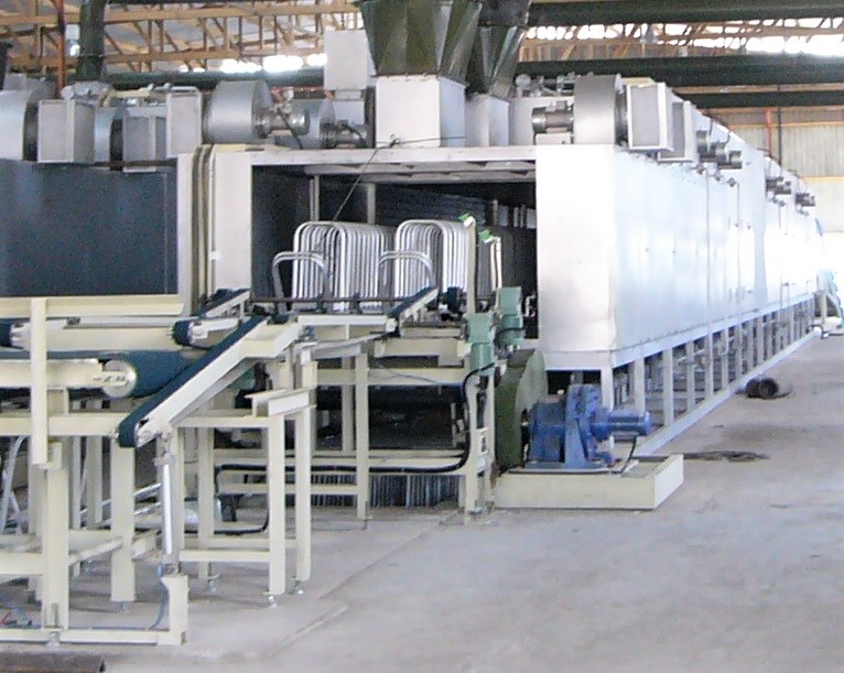 ウイケット式熱風循環乾燥機