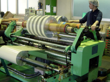 【一貫対応可能】フィルムのスリッター加工