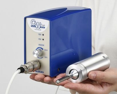 【活用事例】小型超音波溶着機を小型三軸ロボットに装着