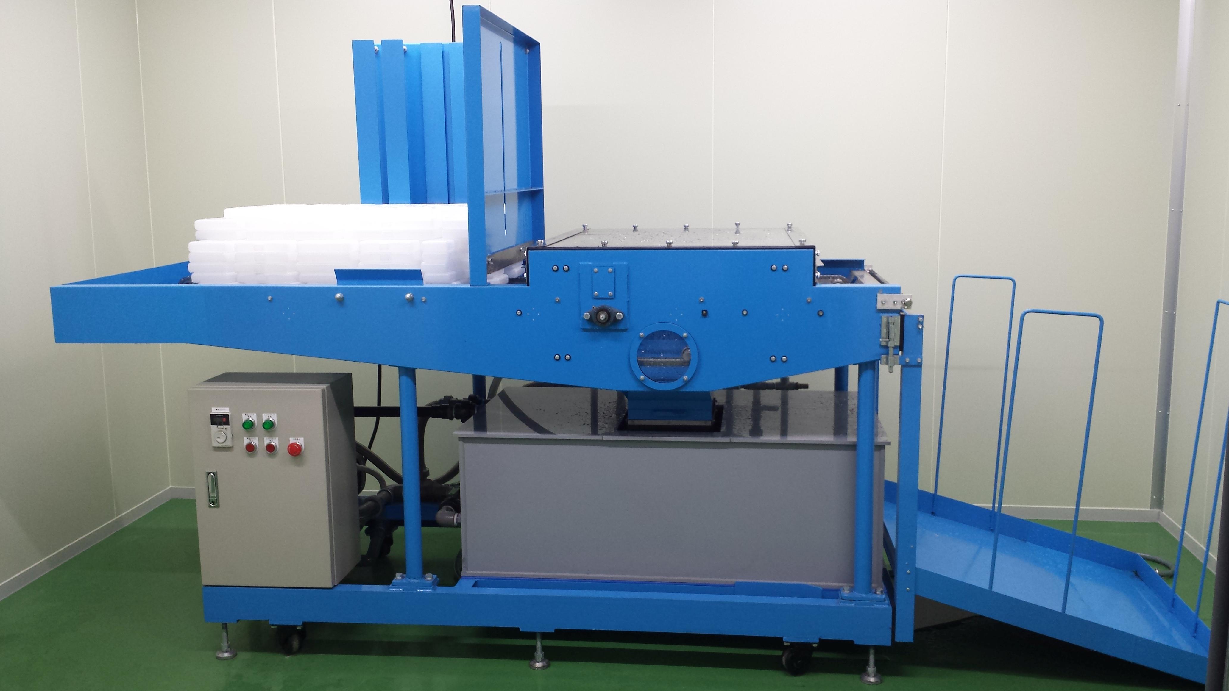 植物工場用  水耕パネル洗  浄機