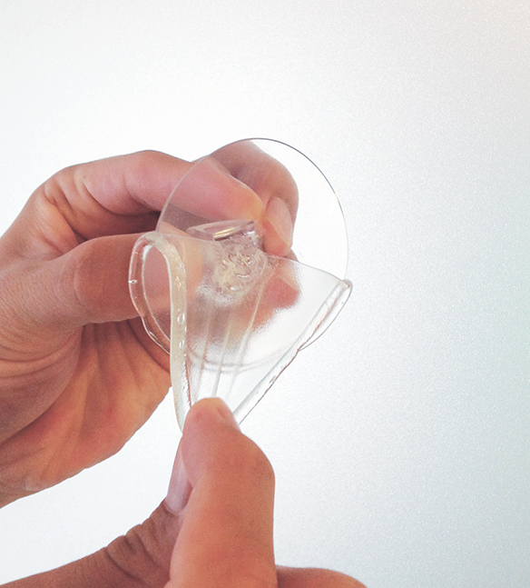 吸盤接着補強用の化学反応型接着剤　ピタッ!とPeel