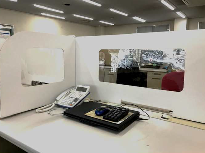 飛沫飛散防止パーテーション