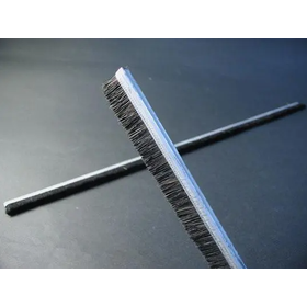 紙関係の工場に馬毛のブラシを