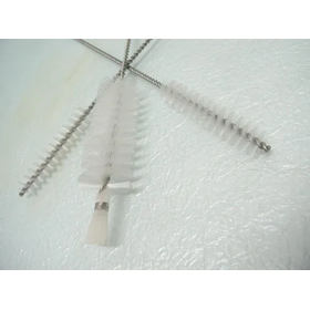 ねじりブラシ｜先端にも毛束