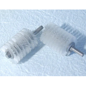 ネジリブラシより強度のある小型のロールブラシ